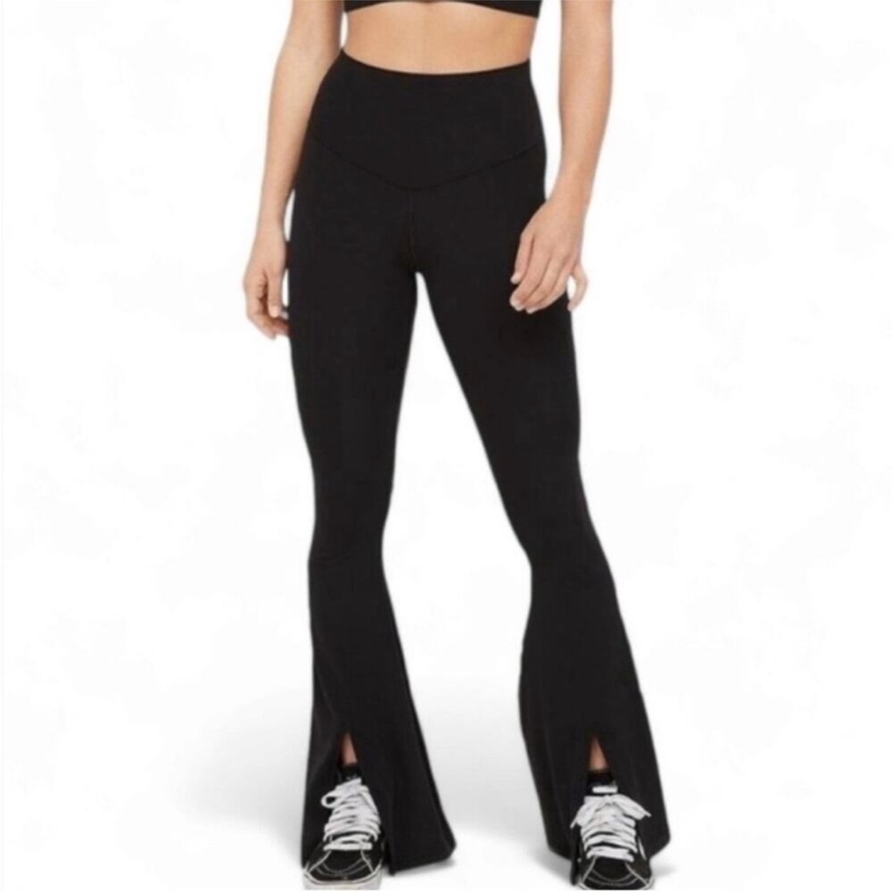 OFFLINE By Aerie Real Me XTRA
High Waisted Slit Flare Legging XS